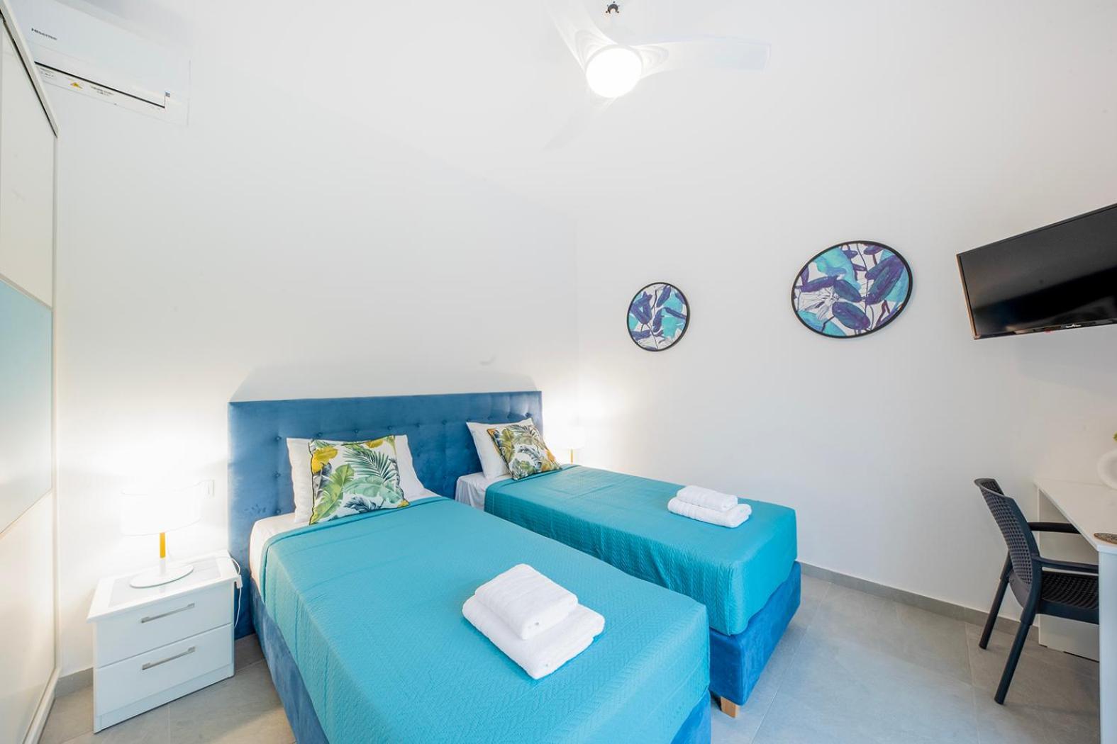 Villa Ami, Roda, Corfu: 10 Guests, Heated Pool, Private Mini Golf, Pool Table & More!! מראה חיצוני תמונה